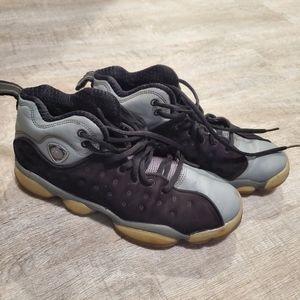 Air Jordan Youth Jumpman Team 2 Basketball Sneakers Size 7Y